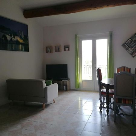 Le Tavan Crillon-le-Brave Luaran gambar